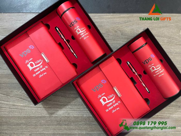 Bộ Quà Tặng (Sổ+ Bình+ Bút) Màu Đỏ - in Khắc Logo Doanh Nghiệp VPS