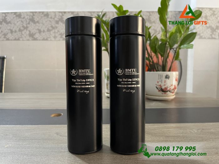 Bình Giữ Nhiệt Màu Đen - Khắc Logo Trường ĐH Y Dược Buôn Ma Thuột