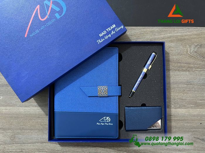 Set Quà Tặng (Sổ Tay+ Hộp Namecard+ Bút Ký) Màu Xanh - In Khắc Logo Doanh Nghiệp NAD