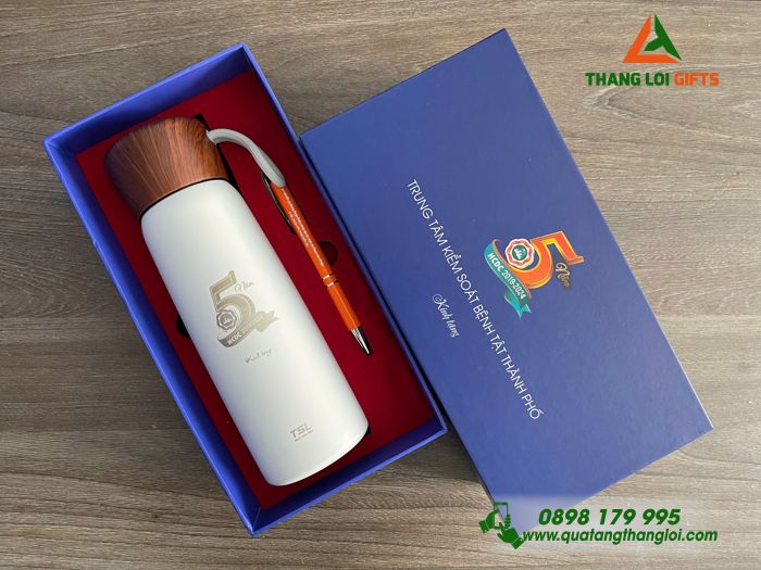 Combo Quà Tặng (Bình Giữ Nhiệt & Bút Bi) - In Khắc Logo Kỷ Niệm 5 Năm TTKSBTTP HCDC