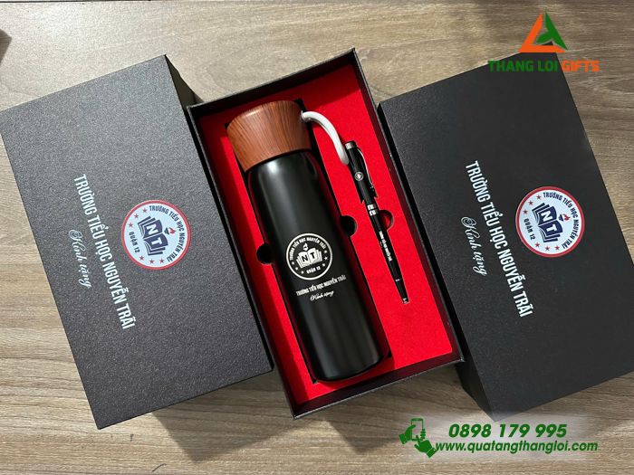 Set Quà Tặng (Bình Giữ Nhiệt+ Bút Ký) Màu Đen - In Khắc Logo Trường Tiểu Học Nguyễn Trãi