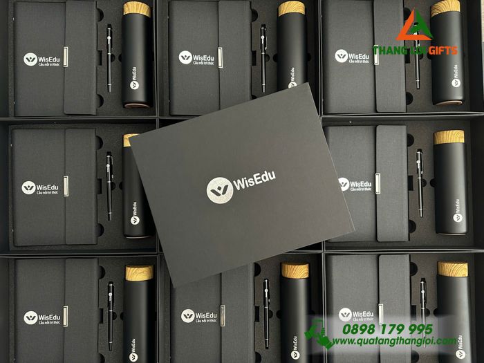 Set Quà Tặng (Sổ+ Bình+ Bút) Màu Đen - In Khắc Logo Doanh Nghiệp WisEdu