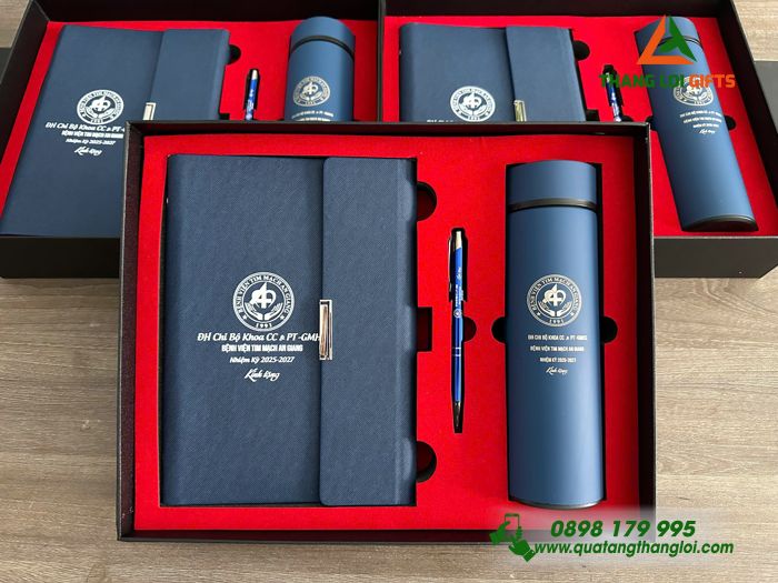 Bộ Quà Tặng (Sổ+ Bình+ Bút) Màu Xanh - In Khắc Logo Bệnh Viện Tim Mạch An Giang