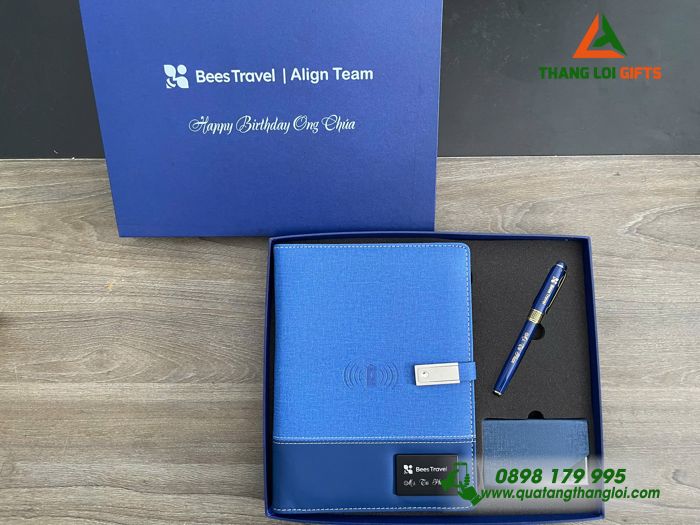 Combo Quà Tặng Cao Cấp (Sổ Đa Năng+ Hộp Namecard+ Bút Ký) Màu Xanh - In Khắc Logo Bees Travel Làm Quà Sinh Nhật