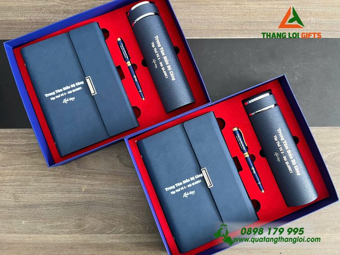 Set Quà Tặng (Sổ+ Bình+ Bút) Màu Xanh - In Khắc Tên Trung Tâm Điều Độ Cảng