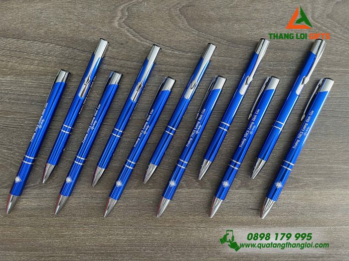 Bút Bi Kim Loại Bấm Màu Xanh - Khắc Logo Trường THCS Lương Định Của