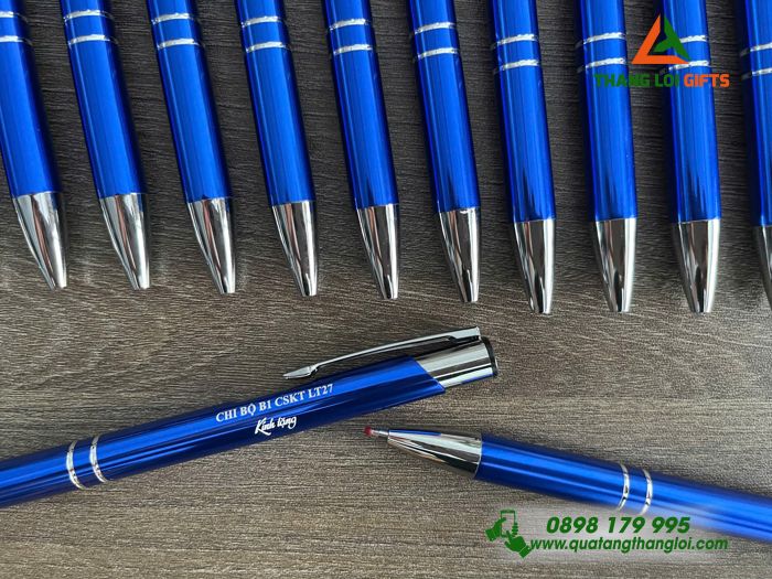 Bút Bi Kim Loại Bấm Màu Xanh - Khắc Tên Chi Bộ B1 CSKT LT27