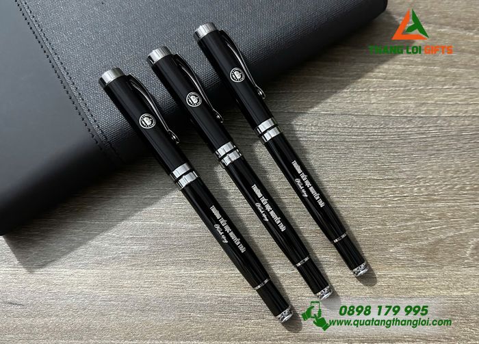 Bút Ký Kim Loại Màu Đen - Khắc Logo Trường Tiểu Học Nguyễn Trãi