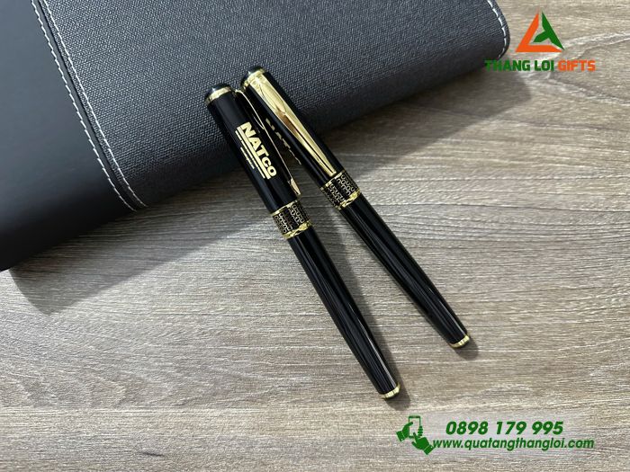 Bút Ký Kim Loại Khoen Tổ Ong Màu Đen Khoen Vàng - Khắc Logo Doanh Nghiệp NATCO