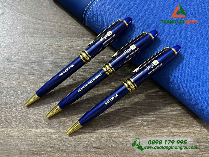 Bút Ký Kim Loại Xoay Màu Xanh Khoen Vàng - Khắc Logo Doanh Nghiệp DIGIU