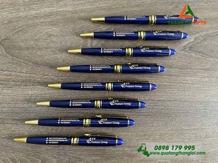 Bút Ký Kim Loại Xoay Màu Xanh Khoen Vàng - Khắc Logo Doanh Nghiệp RM Venture Group