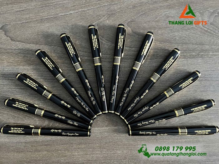 Bút Ký Kim Loại Màu Đen Khoen Vàng - Khắc Logo Trường THCS Vĩnh Lộc A