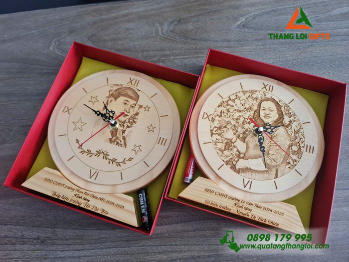 Đồng Hồ Gỗ Để Bàn Cao Cấp - Khắc Hình Ảnh Nội Dung Làm Quà Tặng