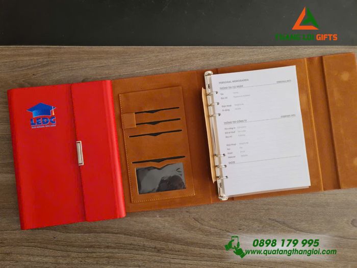 Sổ Tay Bìa Còng Gập 3 Màu Đỏ - In Logo LEDC Làm Quà Tặng Tốt Nghiệp