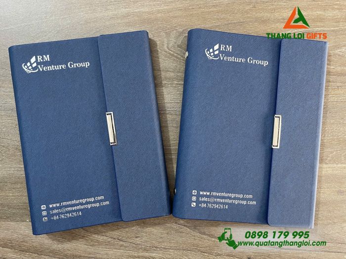 Sổ Tay Bìa Còng Gập 3 Màu Xanh - In Ép Kim Logo RM Venture Group