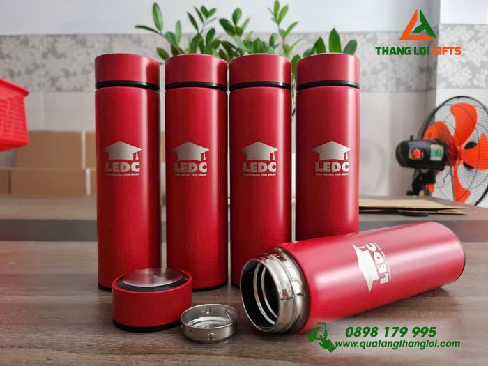 Bình Giữ Nhiệt 500ml Màu Đỏ - Khắc Logo LEDC Làm Quà Tặng Tốt Nghiệp