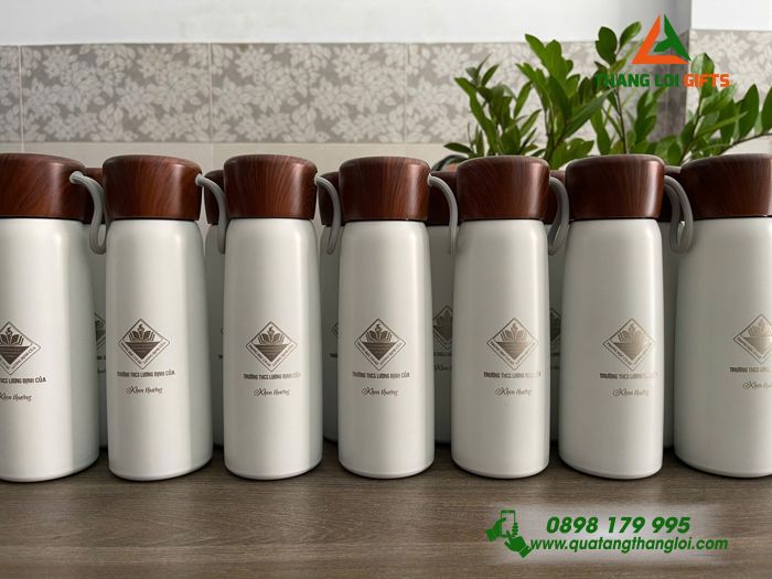 Bình Giữ Nhiệt Màu Trắng Nắp Vân Gỗ - Khắc Logo THCS Lương Định Của
