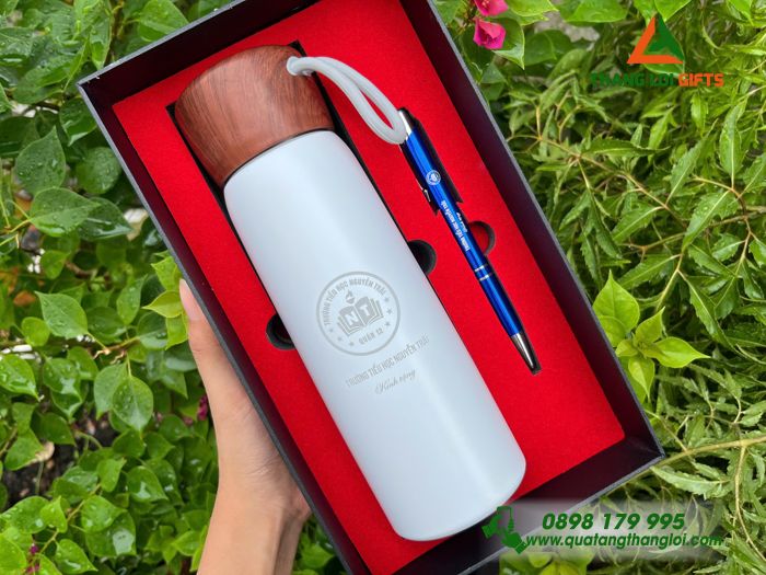 Combo Quà Tặng (Bình Giữ Nhiệt & Bút Bi) - In Khắc Logo Trường Tiểu Học Nguyễn Trãi