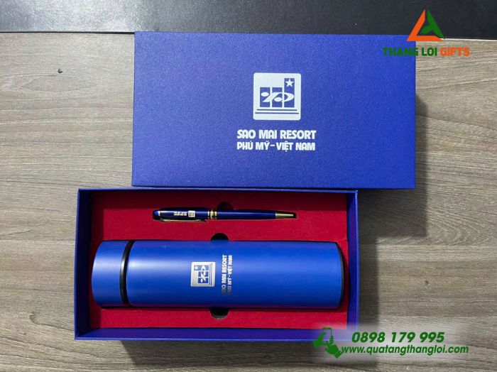 Combo Quà Tặng (Bình Giữ Nhiệt & Bút Ký) Màu Xanh - In Khắc Logo SAO MAI Resort