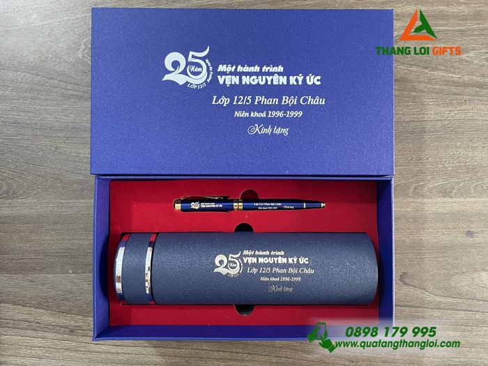 Combo Quà Tặng (Bình Giữ Nhiệt & Bút Ký) Màu Xanh - In Khắc Logo 25 Năm Ngày Ra Trường