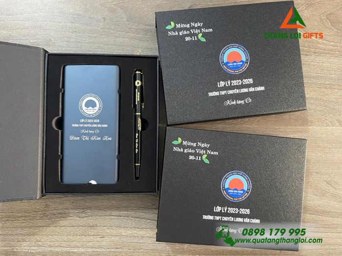 Combo Quà Tặng (Pin Sạc Dự Phòng Xiaomi & Bút Ký) - Khắc Logo Trường THPT Chuyên Lương Văn Chánh