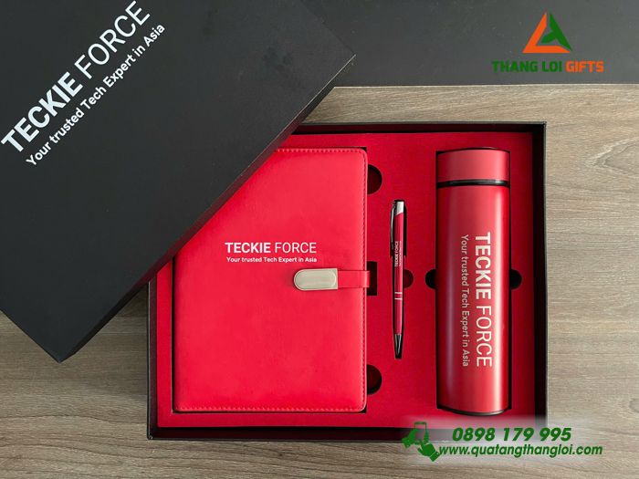 Combo Quà Tặng (Sổ+ Bình+ Bút) Màu Đỏ - In Khắc Tên Doanh Nghiệp TECKEI FORCE