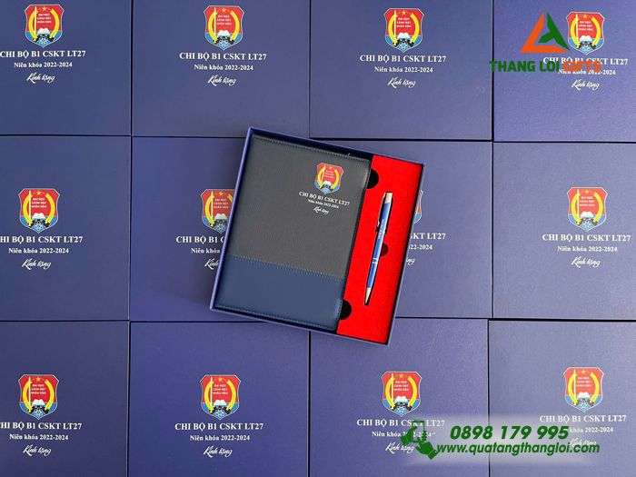 Set Quà Tặng (Sổ Tay Dán Gáy & Bút Bi) Màu Xanh - In Khắc Logo Đại Học Cảnh Sát Nhân Dân