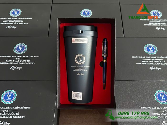Combo Quà Tặng (Ly Giữ Nhiệt Lock&Lock + Bút Ký) - In Khắc Logo Trường ĐH Luật TP.HCM