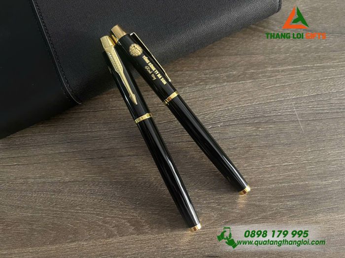 Bút Ký Kim Loại Parker Màu Đen Khoen Vàng - Khắc Tên Tổng Công Ty Ba Son