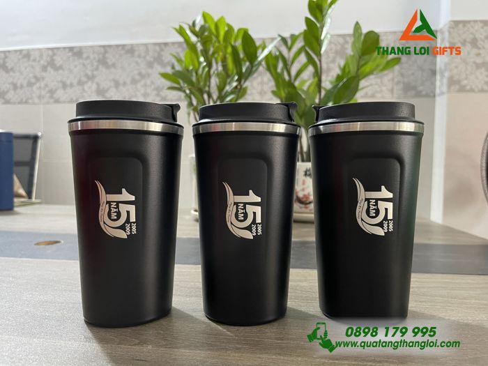 Ly Giữ Nhiệt 510ml Màu Đen - In Khắc Logo Kỷ Niệm 15 Năm Trường ĐH KHXH&NV TP.HCM