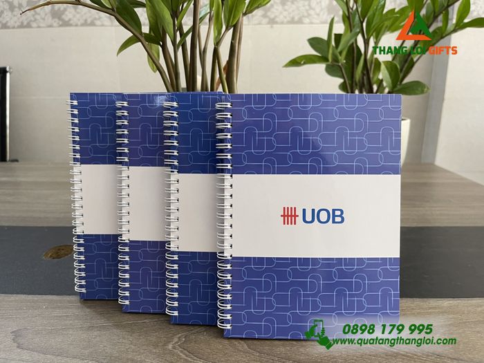Sổ Tay Lò Xo Màu Xanh - In Logo Nội Dung Quảng Cáo Doanh Nghiệp UOB