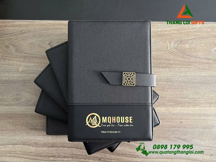 Sổ Tay Bìa Còng Màu Đen - In Logo Doanh Nghiệp MQHOUSE
