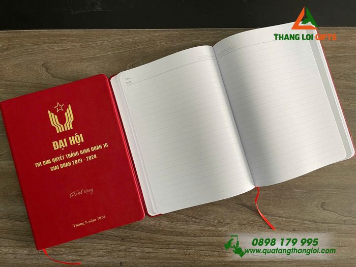 Sổ Tay Dán Gáy Màu Đỏ - Ép Kim Logo Đại Hội