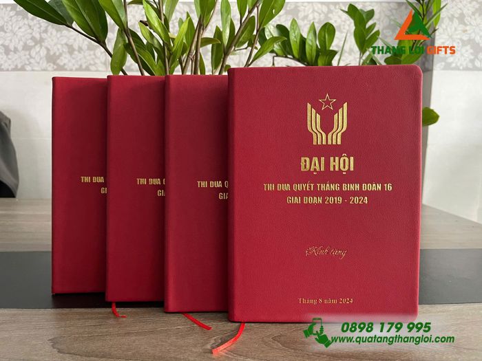 Sổ Tay Dán Gáy Màu Đỏ - Ép Kim Logo Đại Hội