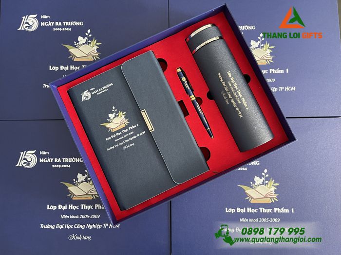 Combo Quà Tặng (Sổ+ Bình+ Bút) Màu Xanh - In Khắc Logo Kỷ Niệm 15 Năm Ngày Ra Trường