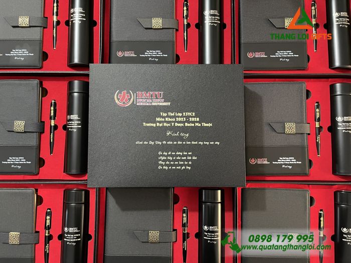 Set Quà Tặng (Sổ+ Bình+ Bút) Màu Đen - In Khắc Logo Trường Đại Học Y Dược Buôn Ma Thuột