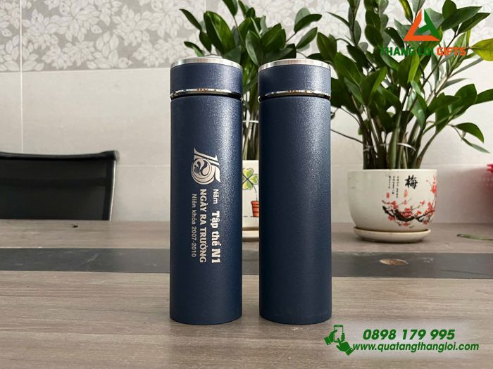 Bình Giữ Nhiệt Sơn Nhám Màu Xanh - Khắc Logo Kỷ Niệm 15 Năm Ngày Ra Trường