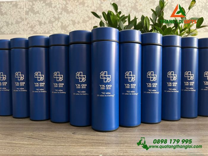 Bình Giữ Nhiệt Màu Xanh 500ml - Khắc Logo Kỷ Niệm 10 Năm Ra Trường