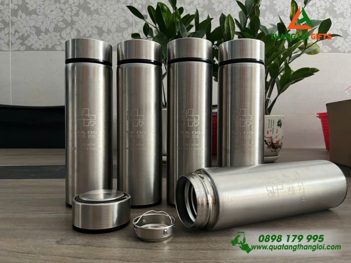 Bình Giữ Nhiệt Inox 500ml - Khắc Logo Kỷ Niệm 10 Năm Ra Trường