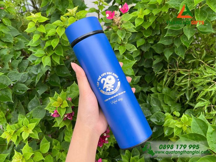 Bình Giữ Nhiệt Màu Xanh - Khắc Logo Kỷ Niệm 20 Năm Trường THPT DTNT Kon Rẫy