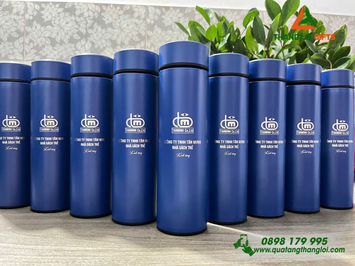 Bình Giữ Nhiệt Màu Xanh - Khắc Logo Doanh Nghệp Tân Minh