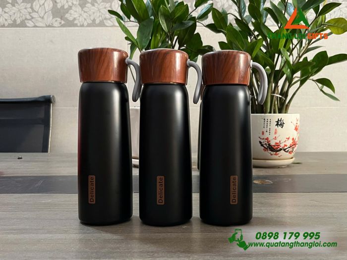  Bình Giữ Nhiệt Nắp Vân Gỗ 500ml - Khắc Logo Kỷ Niệm 20 Năm Trường THPT Nguyễn Huệ