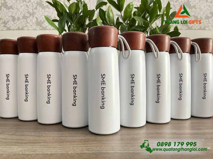 Bình Giữ Nhiệt Nắp Vân Gỗ 500ml - In Logo Doanh Nghiệp Standard Chartered