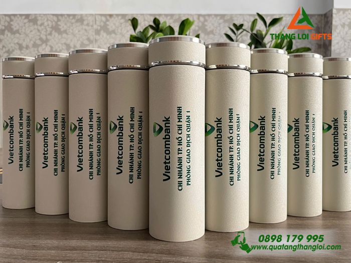 Bình Giữ Nhiệt Sơn Nhám Màu Trắng Kem - In Logo Ngân Hàng Vietcombank