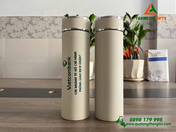 Bình Giữ Nhiệt Sơn Nhám Màu Trắng Kem - In Logo Ngân Hàng Vietcombank