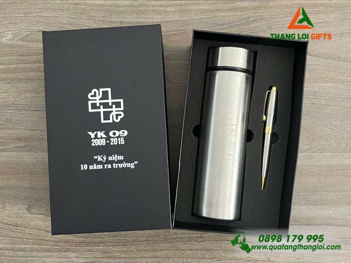 Bộ Quà Tặng (Bình Giữ Nhiệt & Bút Ký) - In Khắc Logo Kỷ Niệm 10 Năm Ra Trường