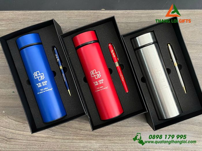Set Quà Tặng (Bình Giữ Nhiệt & Bút Ký) Màu Xanh - In Khắc Logo Kỷ Niệm 10 Năm Ra Trường