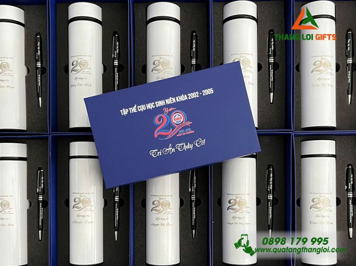 Set Quà Tặng (Bình Giữ Nhiệt & Bút Ký) - In Khắc Logo Kỷ Niệm 20 Năm Ngày Ra Trường