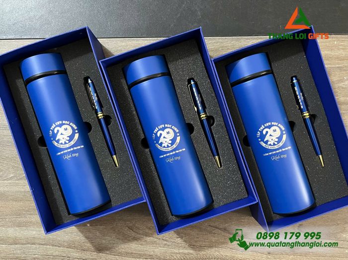Set Quà Tặng (Bình Giữ Nhiệt & Bút Ký) Màu Xanh - In Khắc Logo Trường THPT DTNT Kon Rẫy