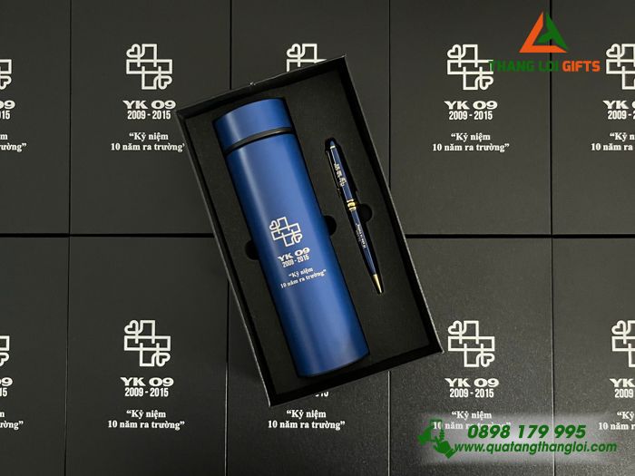 Set Quà Tặng (Bình Giữ Nhiệt & Bút Ký) Màu Xanh - In Khắc Logo Kỷ Niệm 10 Năm Ra Trường